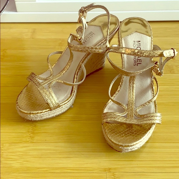 Michael Kors  gold wedges - Picture 1 of 2